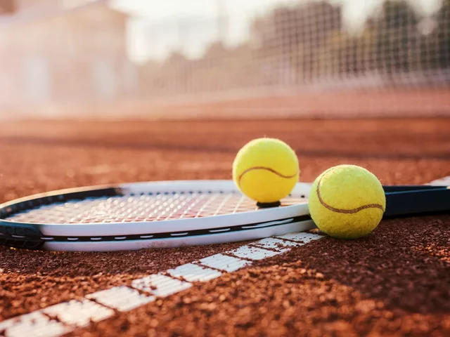 What are the two types of tennis balls?